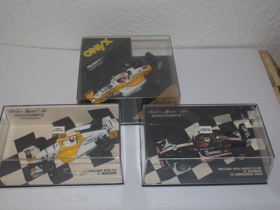 3 Modellautos der DALLARA Serie in Biedenkopf