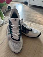 Schuhe, Sportschuhe, Hallenschuhe Gr. 42 Nordrhein-Westfalen - Herne Vorschau