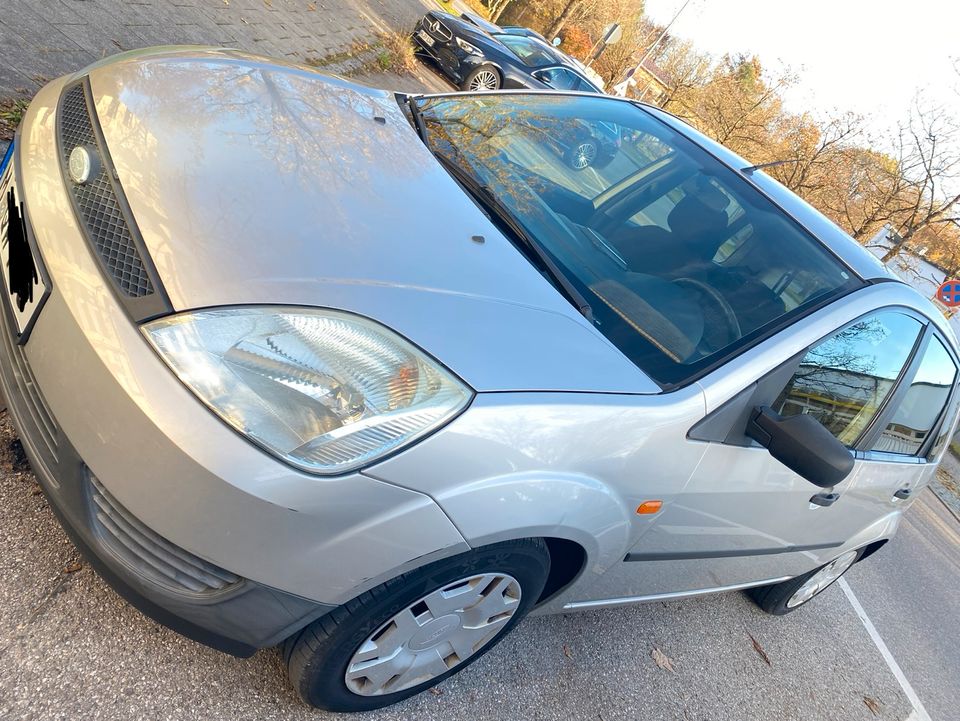 Ford Fiesta 1.3 BJ 2005, TÜV 11.2024 in Planegg