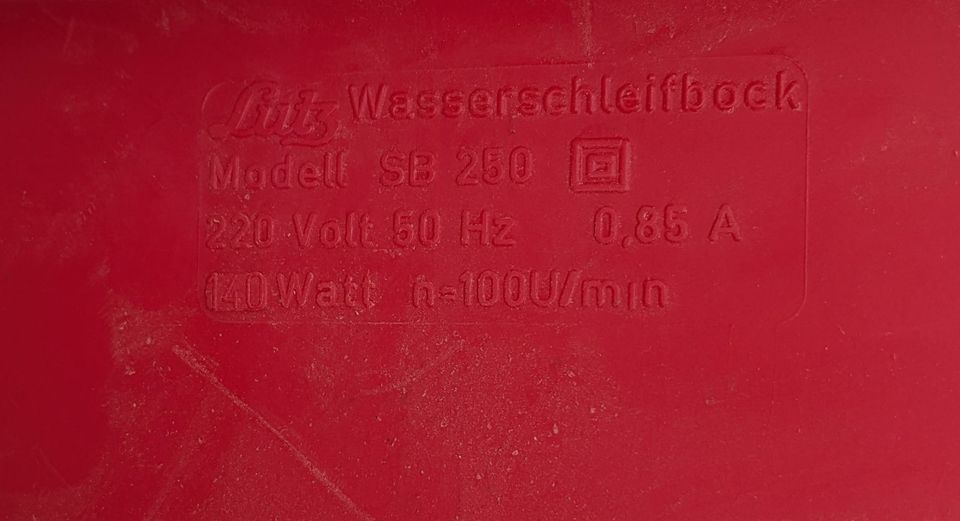 Wasserschleifbock Lutz SB250 Schleifmaschine Nassschleifer in Bietigheim-Bissingen