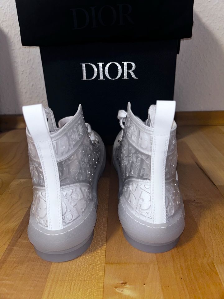 Dior B23 High Top white raised oblique in Hamburg