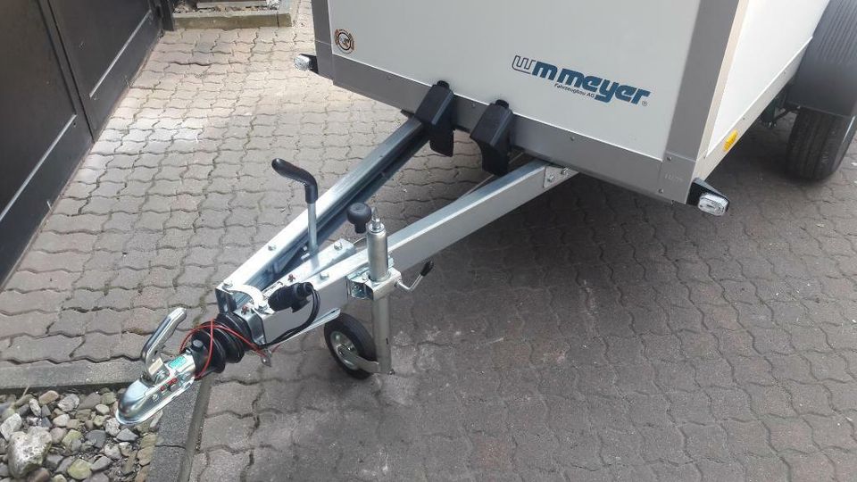 Neuer 1300 KG Kofferanhänger, 100 Km/h, PKW-Anhänger, Anhänger in Ilsede