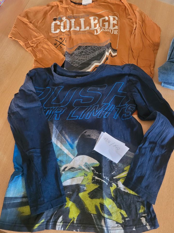 Hosen/Longshirts/Pullover Gr. siehe Bilder in Zarnewanz