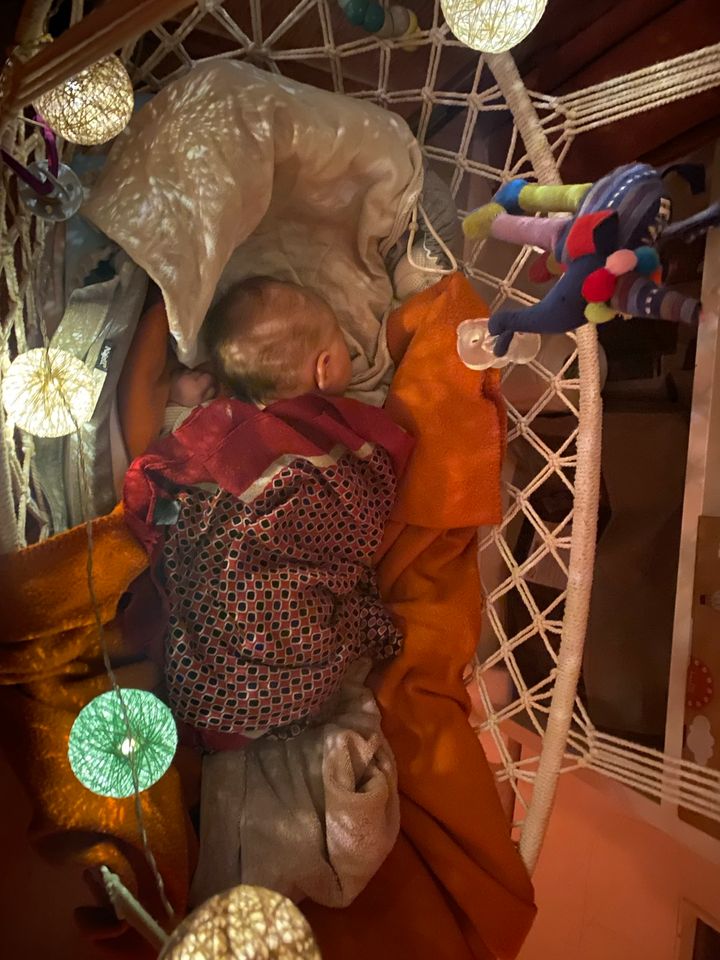 Mosekorb mit Kissen - Makramee Korb - Baby Wiege Textil Boho in Wennigsen
