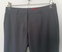 Hugo Boss Damen Hose dunkelblau Gr. 42 Anzugshose Damenhose Bonn - Beuel Vorschau