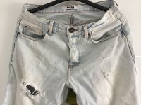 FSBN Destroyed Jeans mit extra Rissen 32/32 helles blau Denim Nordrhein-Westfalen - Pulheim Vorschau