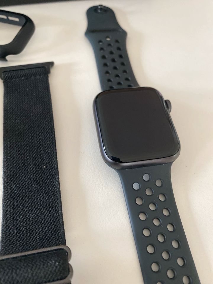 Apple Watch Serie 6 Cellular GPS  LTE 44mm in Wiernsheim