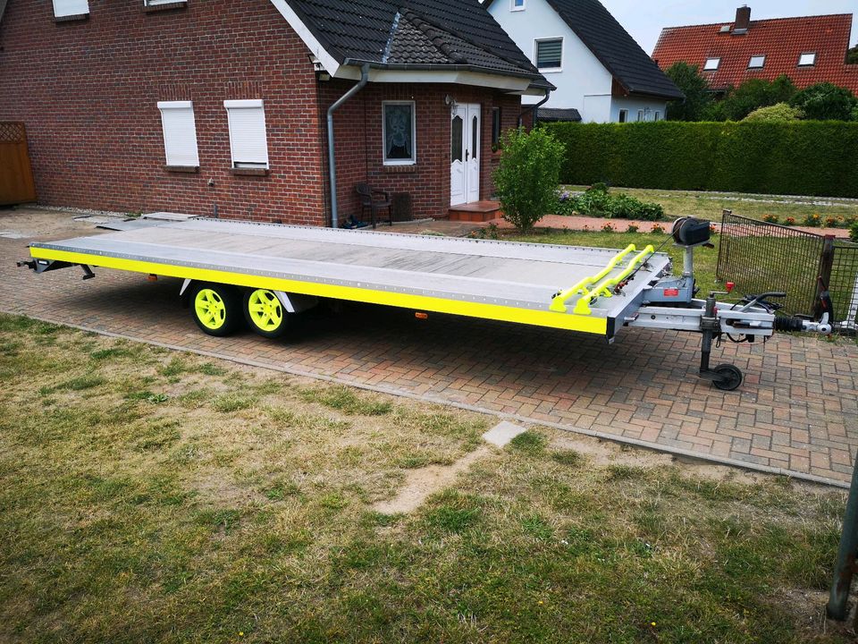 6 Meter Autotrailer Fitzel Anhänger PKW Transporter Überführung in Neubrandenburg