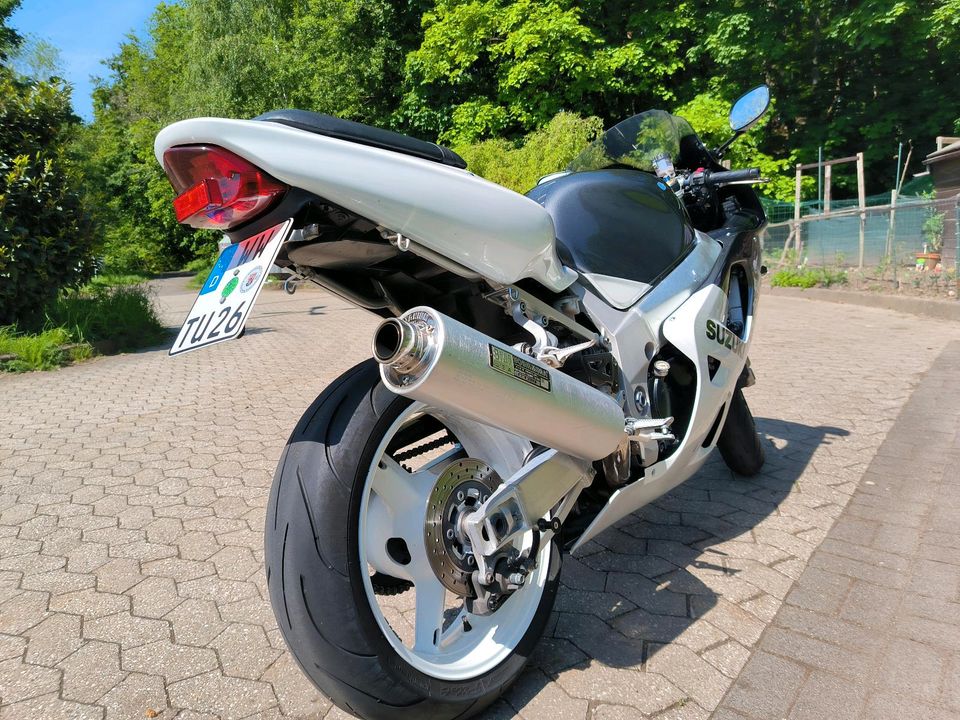 Suzuki gsxr 600 k2 in Hillscheid