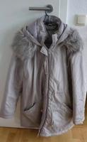 Schöne Damen-Winterjacke hellgrau Gr. 42/44 Bayern - Bergtheim (Unterfranken) Vorschau