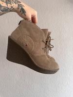 Tommy Hilfiger Stiefeletten Stiefel Schuhe Sachsen - Bischofswerda Vorschau
