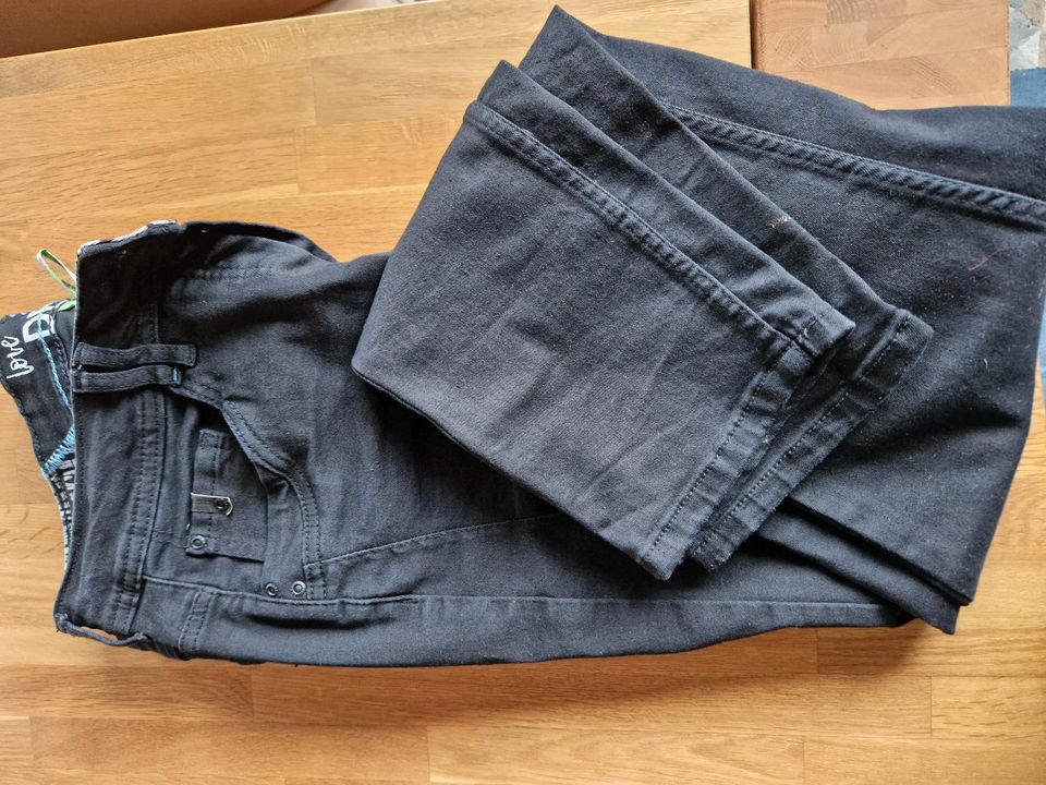 Hosen Jeans in Hüttenberg