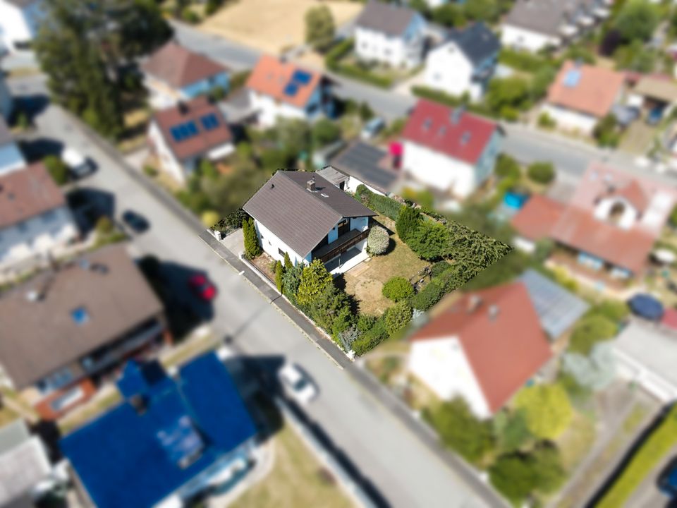 Attraktives Einfamilienhaus mit Garage und großem Garten in guter Lage von Lichtenfels in Lichtenfels