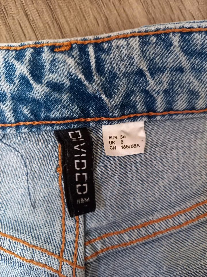 hellblaue Jeans von H&M, Größe 36 in Marsberg