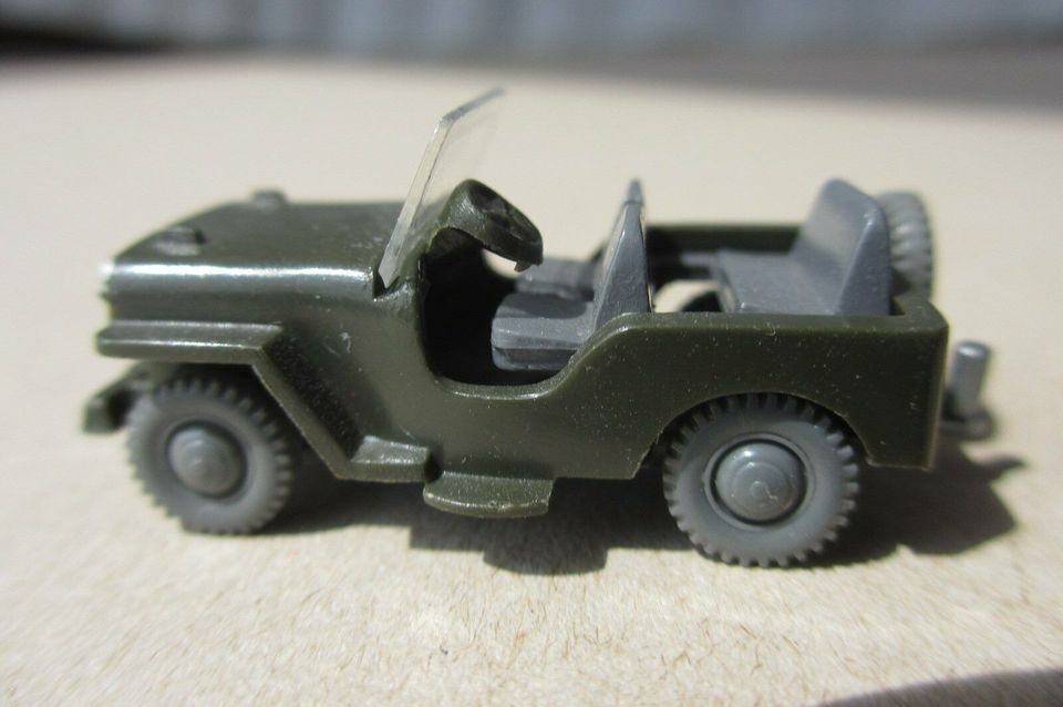 Set WIKING Modelle Nr.1 Willys Jeep + Nr.5 Anhänger oliv ca.1960 in Ennigerloh