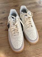 Nike Air in weiß/ blau, Größe 8/ 42,5-NEU- Freiburg im Breisgau - Kirchzarten Vorschau