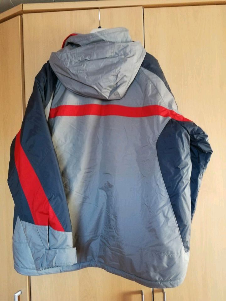 Columbia Winterjacke XXL wasserdicht windabweisend in Rogätz