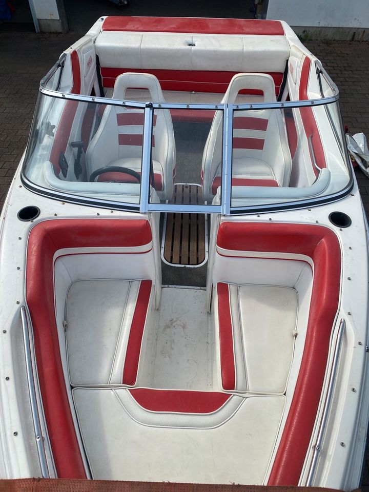 Sportboot 5,7 l Mercruiser Bowrider in Dernbach