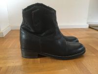 Original Hugo Boss Stiefeletten, gefüttert, echt Leder Berlin - Charlottenburg Vorschau