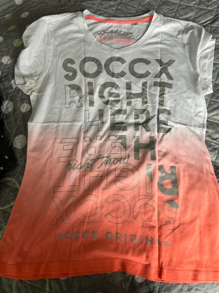 T-Shirt von Soccx in Castrop-Rauxel