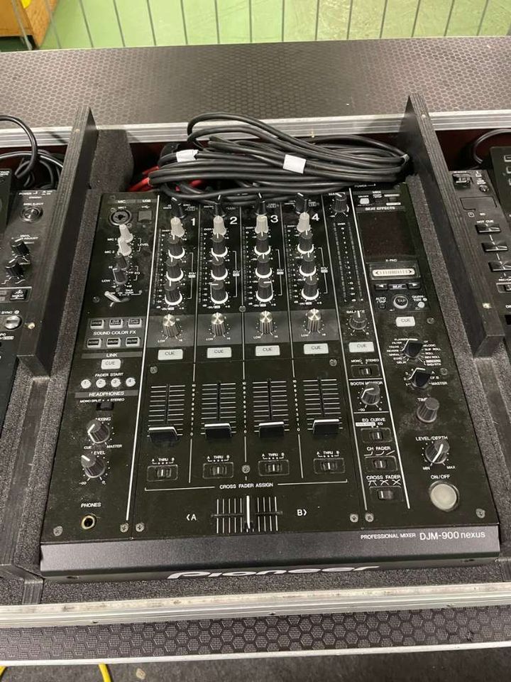 Pioneer DJ Pult 2x CDJ 2000 NEXUS und DJM 900 Nexus in Hannover