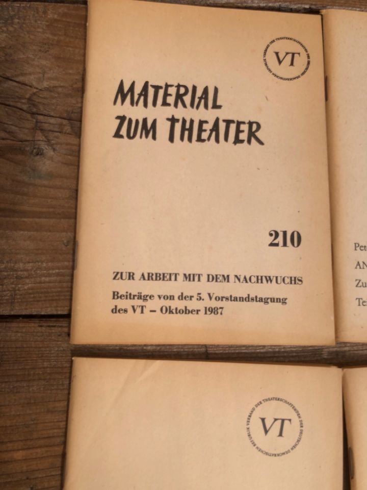 5x Material zum Theater DDR in Neustadt (Dosse)