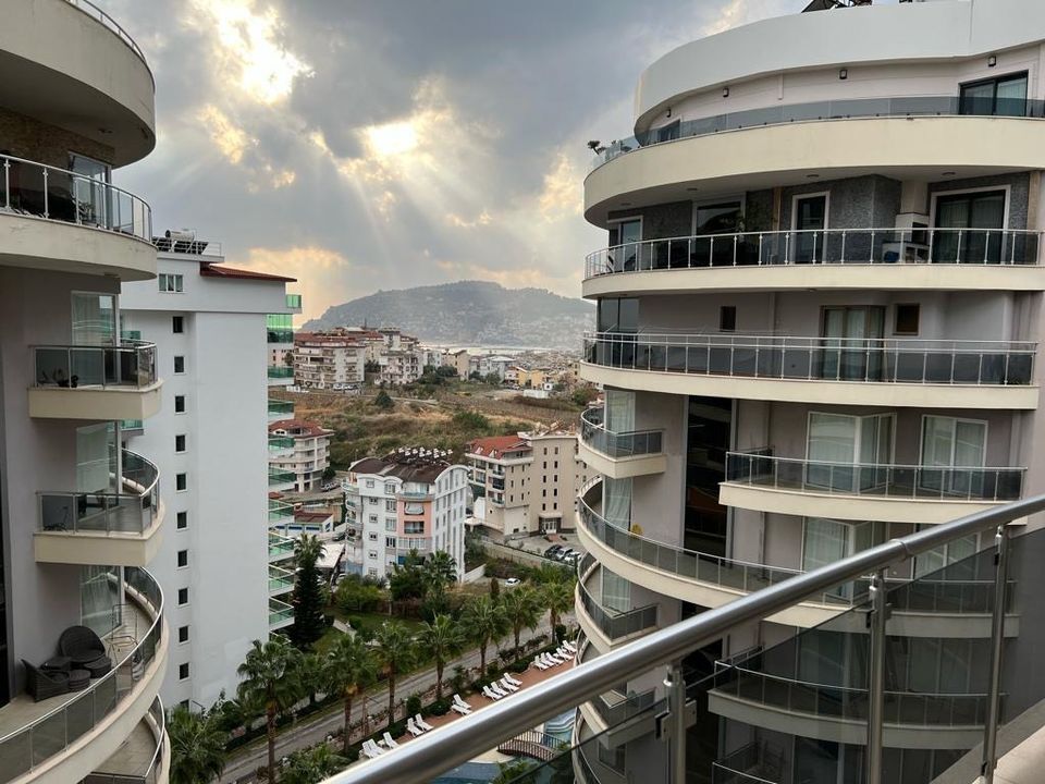 Möblierte Wohnung 1+1 zum Verkauf in Alanya im 8. Stock in Berlin