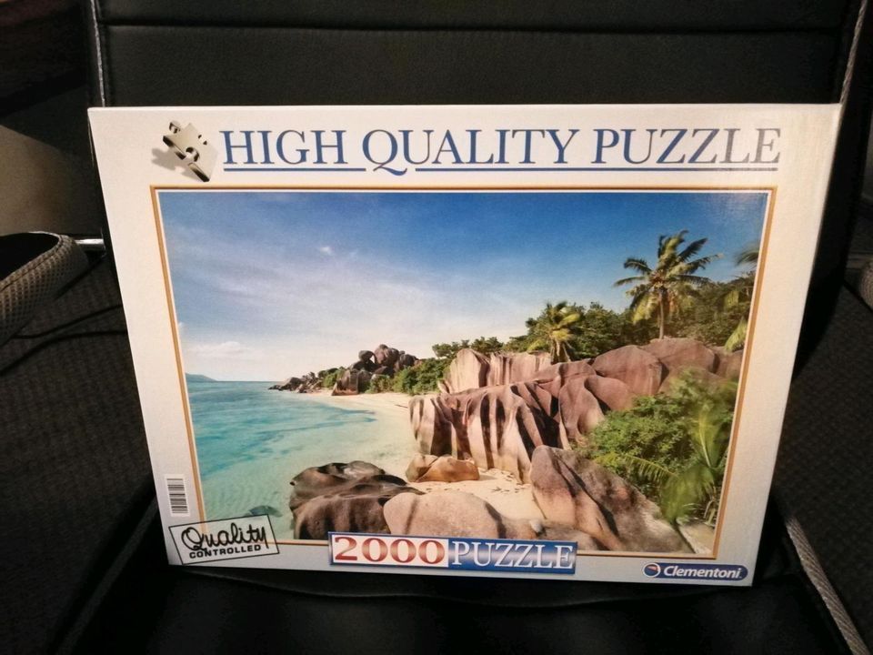 Clementoni Puzzle High Quality Collection Paradise Beach 2000 in Rosenow