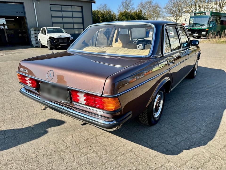 Mercedes W123, 230E Automatik, Rentnerfahrzeug, 2. Hand in Delmenhorst