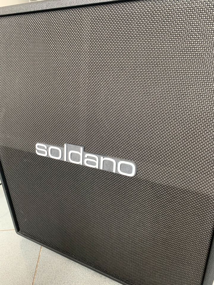 SOLDANO 212-Slant Classic Cabinet NEUWERTIG + GARANTIE in Berlin