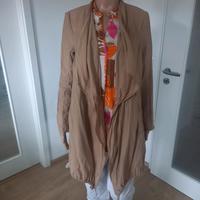 Lässige leichte Jacke von Zara Basic in Größe 36, 81% Modal Bayern - Sankt Wolfgang Vorschau
