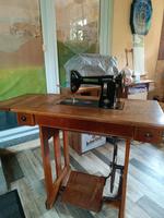 Zentralspulennähmaschine Textima original im Nähmaschinentisch ve Brandenburg - Strausberg Vorschau