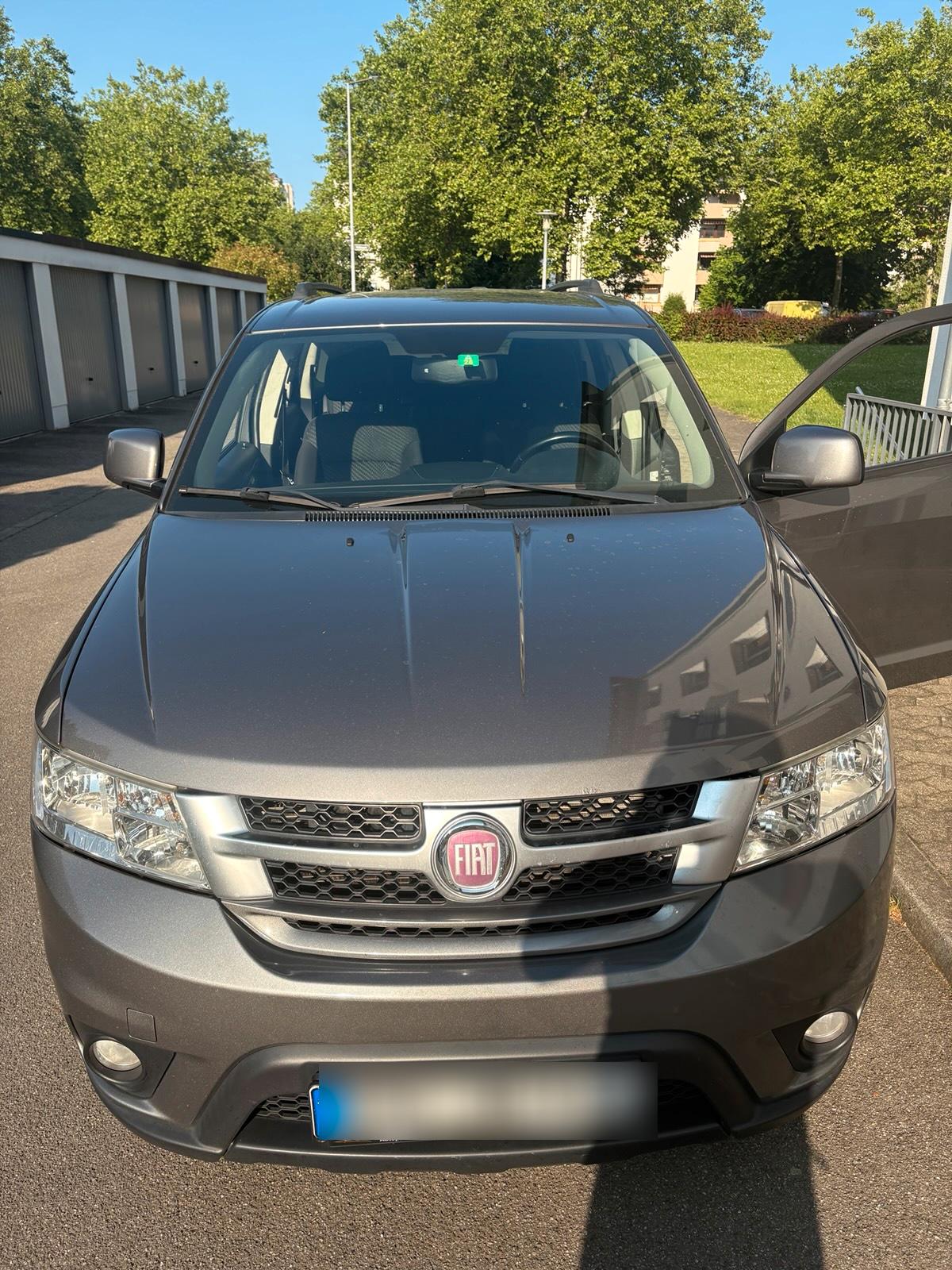 Abbildung des Autos Fiat Freemont