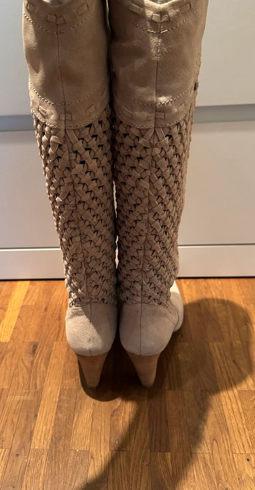 Jette Joop Schlupf-Stiefel Gr. 37,5 Beige in Köln