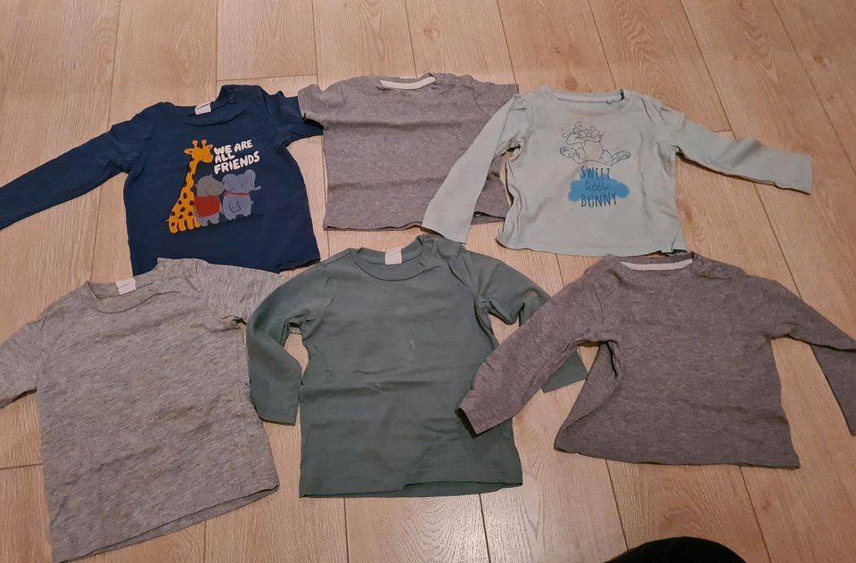 6 x Oberteile Pullover für Baby Größe 74-80 - Set - Paket in Olsberg