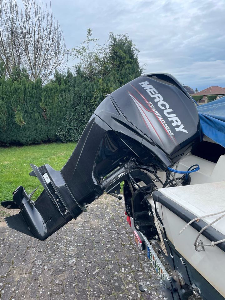 Angel- und Freizeitboot in Stendal