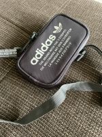 Adidas Tasche zum umhängen Nordrhein-Westfalen - Meerbusch Vorschau