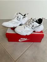 Weiße Nike Air Heights Sneaker / Sportschuhe Bayern - Würzburg Vorschau