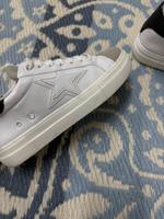 Weiße Sneaker von S&M MOOD mit Sternen-Detail Hessen - Raunheim Vorschau
