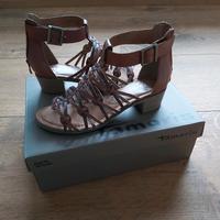 Sandalen von Tamaris, Größe 37, neuwertig Hessen - Schwalmstadt Vorschau