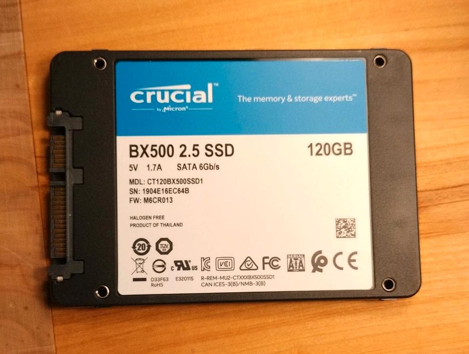 Crucial BX500 120 GB SSD in Kiel