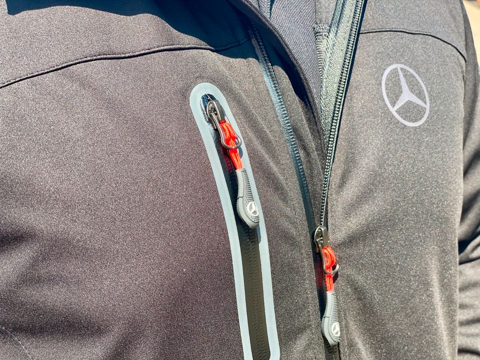 UNIMOG leichte Softshell-Jacke, Original Mercedes-Benz, 140€* in Neuss