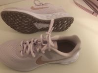 Nike Sportschuhe Gr 39     neu Baden-Württemberg - Niedernhall Vorschau