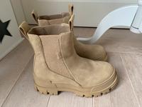 BUFFALO Chelsea Boots/Stiefel/Schuhe Gr. 37 beige Wuppertal - Cronenberg Vorschau