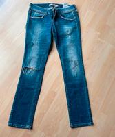 Destroyed-Skinny Jeans von Guess Bayern - Eckental  Vorschau