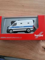 (397) HO (1:87) MB Sprinter "Polizei Berlin" von herpa Rheinland-Pfalz - Neustadt an der Weinstraße Vorschau