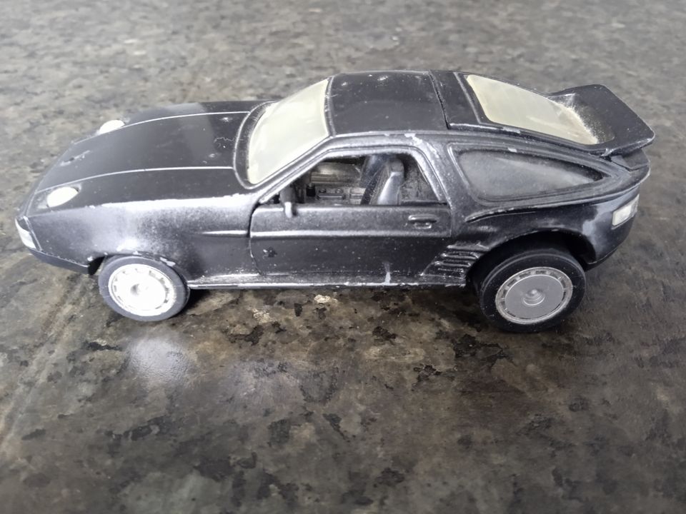 Porsche 928 Turbo Strosek Modelauto Nachbau 1:36 in Kirchenlamitz