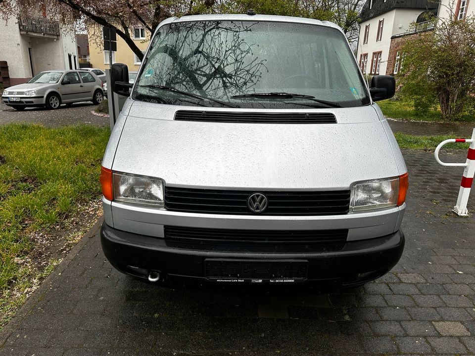 VW T4 8 Sitzer Automatik in Weiterstadt