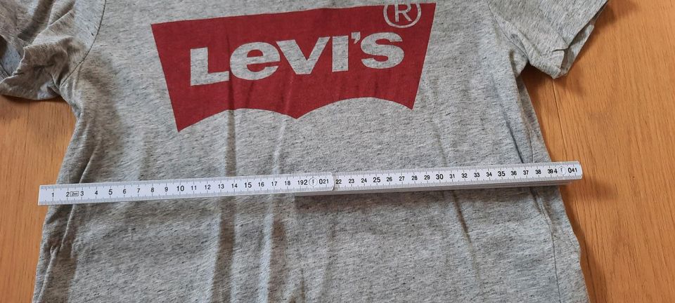 graues Damen Oberteil, Basic Shirt Levis in Thüringen - Hermsdorf | eBay  Kleinanzeigen ist jetzt Kleinanzeigen