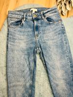Blaue Röhrenjeans von H&M inGr. 36 Thüringen - Sonneberg Vorschau